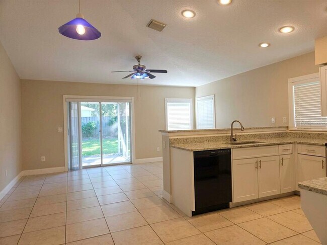 Building Photo - 9403 Larkbunting Dr