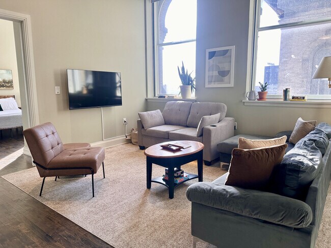 Building Photo - 225 E Michigan St