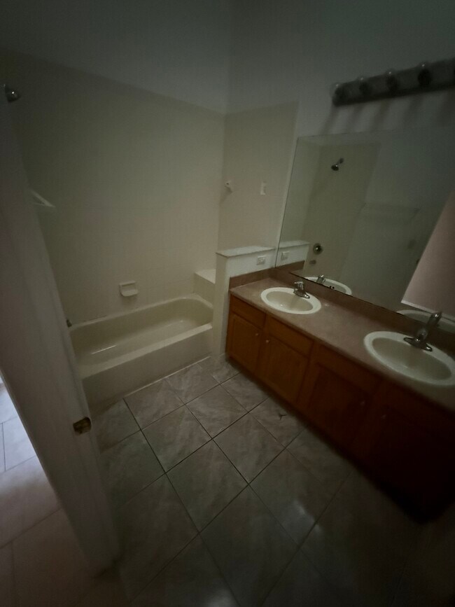 Building Photo - 3052 Wild Pepper Ave