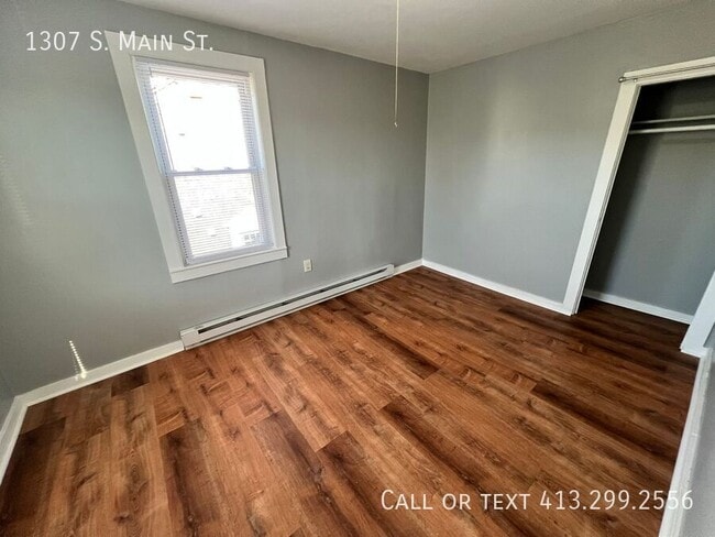 Building Photo - 1307 S Main St
