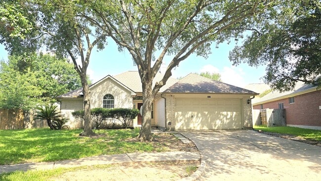 Building Photo - 4827 Hidden Chestnut Ln