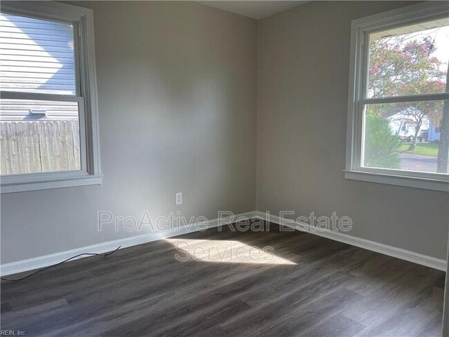 Building Photo - 7120 Clarion Ln