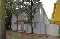 Building Photo - 1722 G St NEW