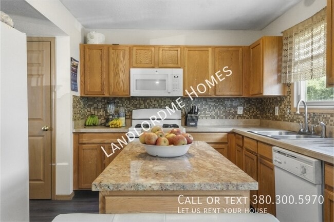 Building Photo - 3034 Wyndburgh Dr