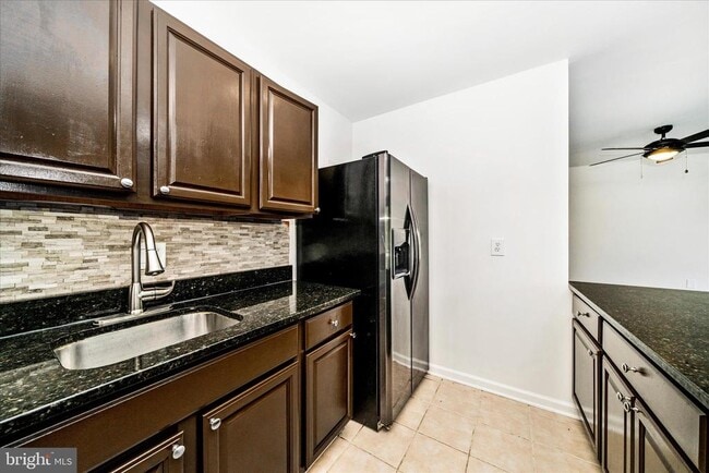 Building Photo - 12202 Braxfield Ct
