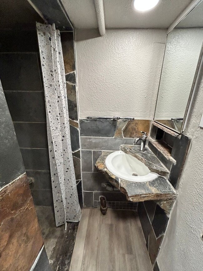 Building Photo - 1407 X Ave