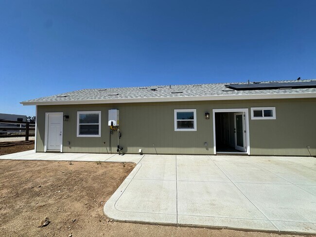 Building Photo - LUXE NEW BUILD ON PROPERTY IN MENIFEE!