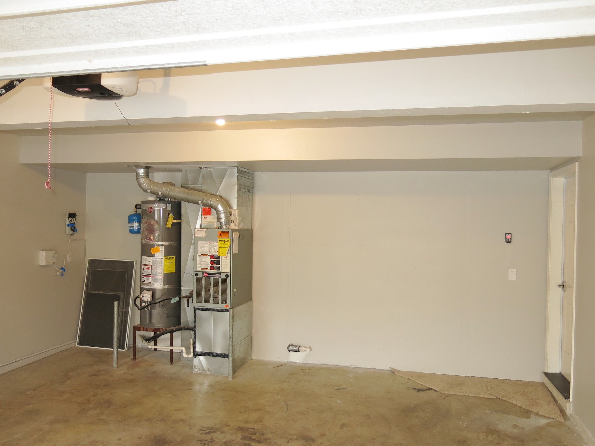Building Photo - 14942 SE Paddington Rd
