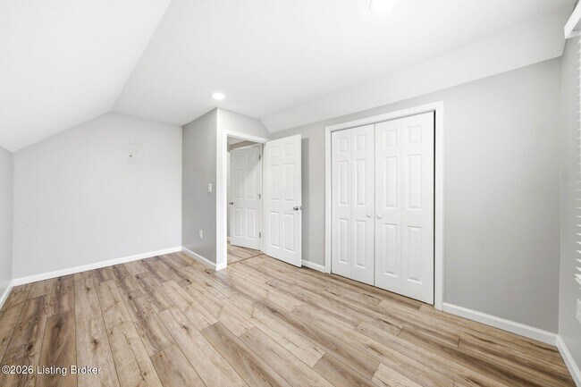 Building Photo - 535 Harris Pl