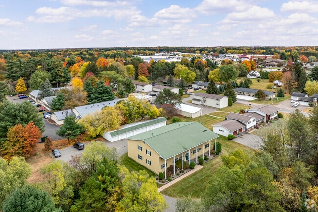 Aerial Context - Radtke Apartments
