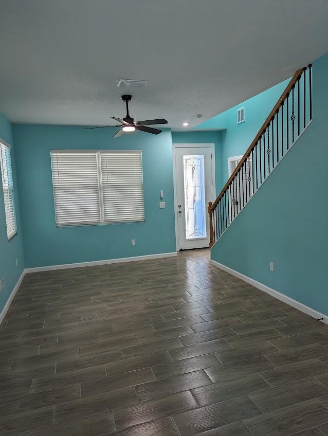 Building Photo - 2010 Seminole Blvd S