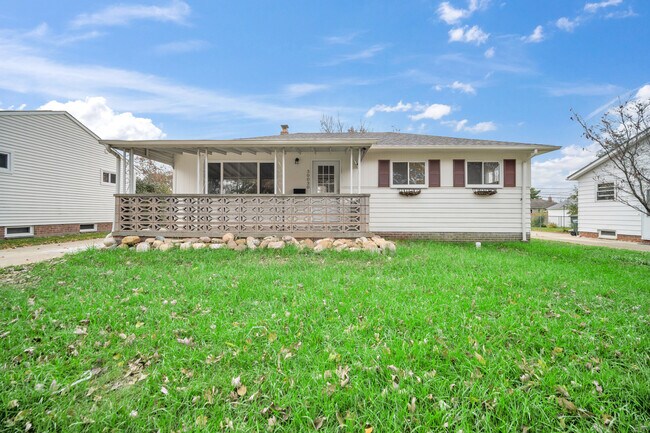 Primary Photo - 30030 Vineyard Rd