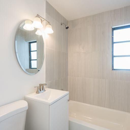 Building Photo - 49 NE 2nd Ave