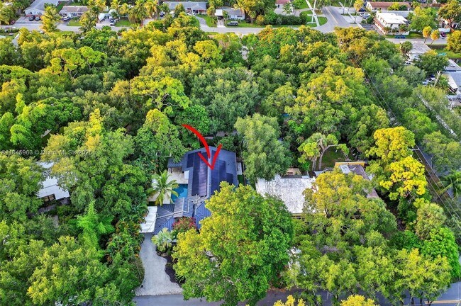 Building Photo - 1511 SW 30th Pl