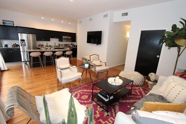 Building Photo - 48 Winter St