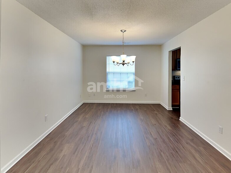 Building Photo - 4533 Hyperion Ct