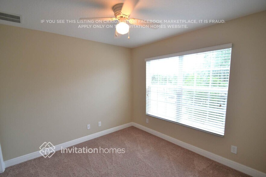 Building Photo - 11140 Creek Haven Dr