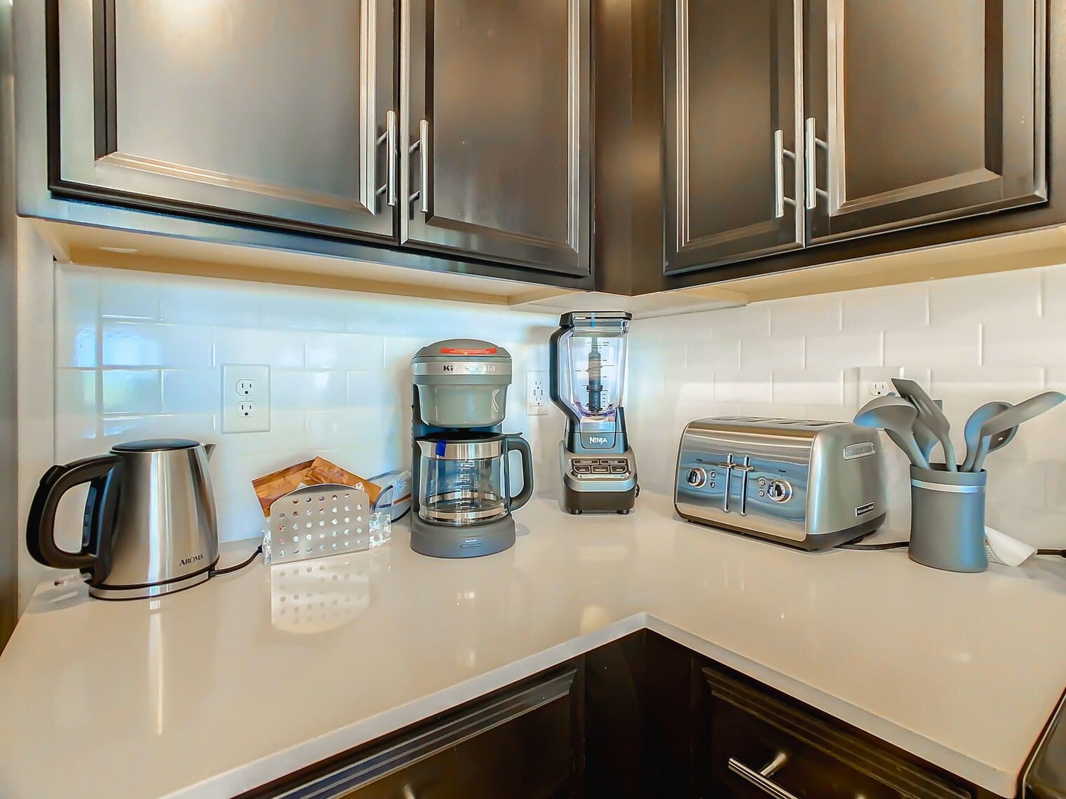 Building Photo - 1101 Challenge Dr