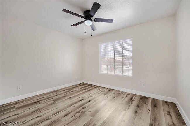 Building Photo - 5115 N Vista Del Rancho Way