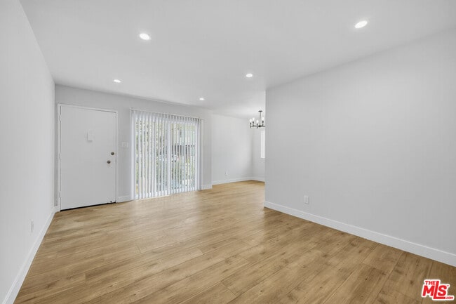 Building Photo - 1738 Colby Ave