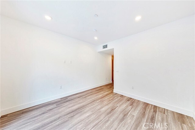 Building Photo - 1482 S Sherbourne Dr