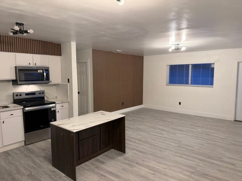 Building Photo - 2126 NW 47th Ter