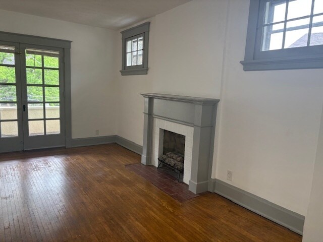 Building Photo - 2887 Romana Pl