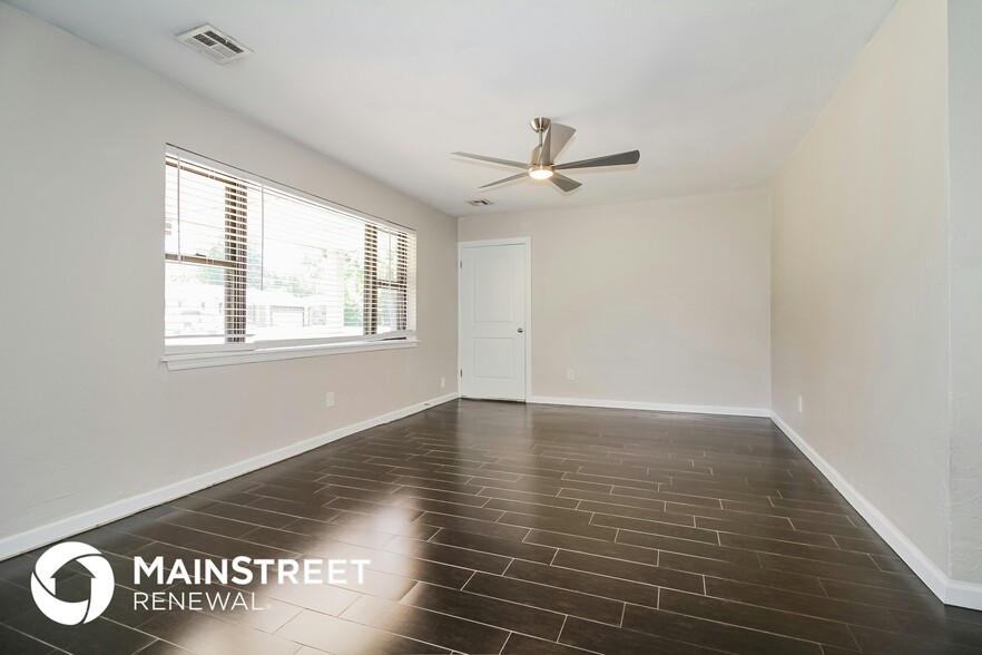 Building Photo - 1811 Westminster Pl