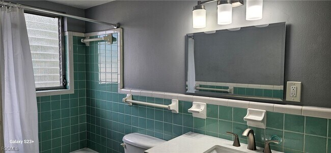 Building Photo - 2544 First St