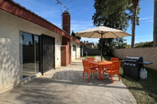 Building Photo - 24933 Otis Dr