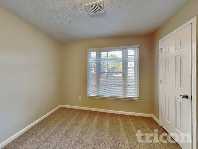 Building Photo - 1261 Appian Way