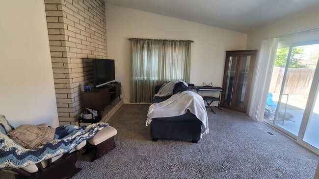 Building Photo - COMING SOON!!!! Gorgeous 3 Bed Home in Donner Springs!!!!