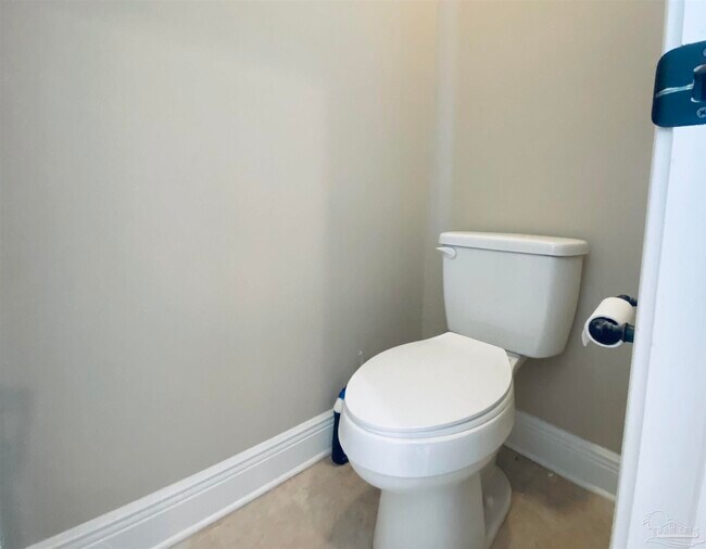 Building Photo - 1671 Eagle Terrace