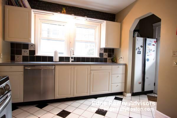 Building Photo - 31 N Crescent Circuit