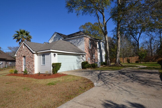 Building Photo - Zachary School District!  Newly remodeled 4 bedroom, 2.5 bath near downtown Zachary