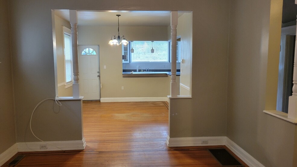 Primary Photo - 3311 Moravia Rd