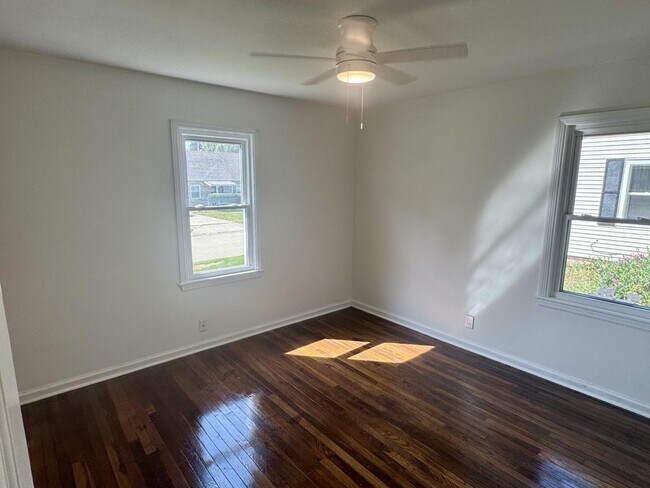 Building Photo - 205 W Conron Ave