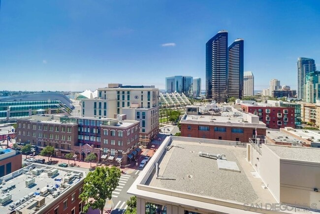 Building Photo - 530 K St