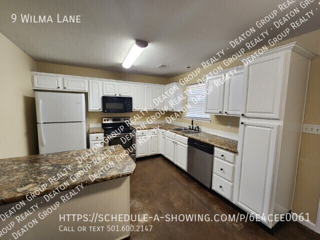 Building Photo - 9 Wilma Ln