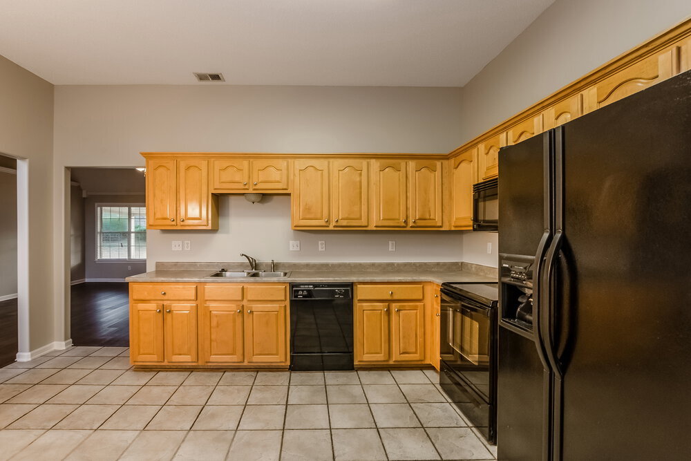 Building Photo - 9893 Farmyard Dr