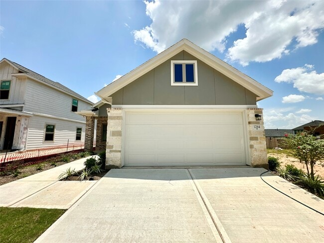 Building Photo - 12164 Ridge Top Dr