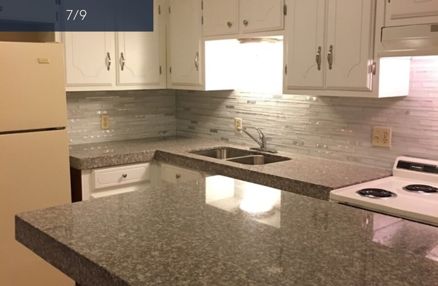 Building Photo - 312 Gastel Cir