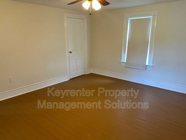 Building Photo - 209 Tanner Ln