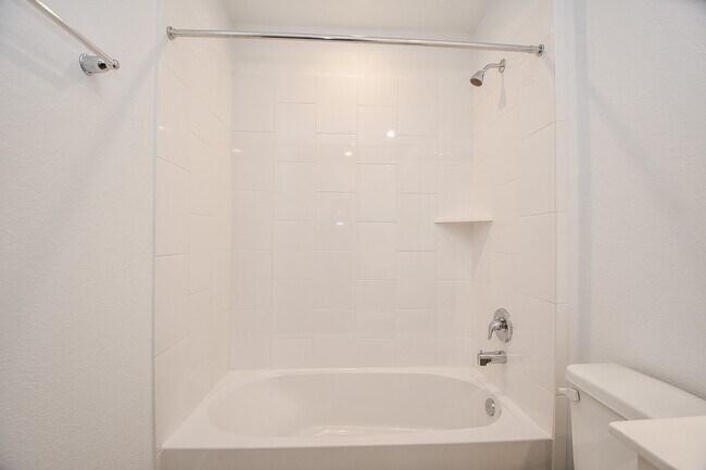 Building Photo - 1115 Yaupon Dr