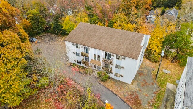 Building Photo - 23 Shirley St