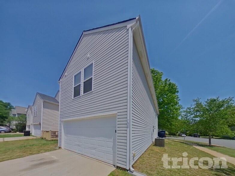 Building Photo - 758 Sinclair Dr