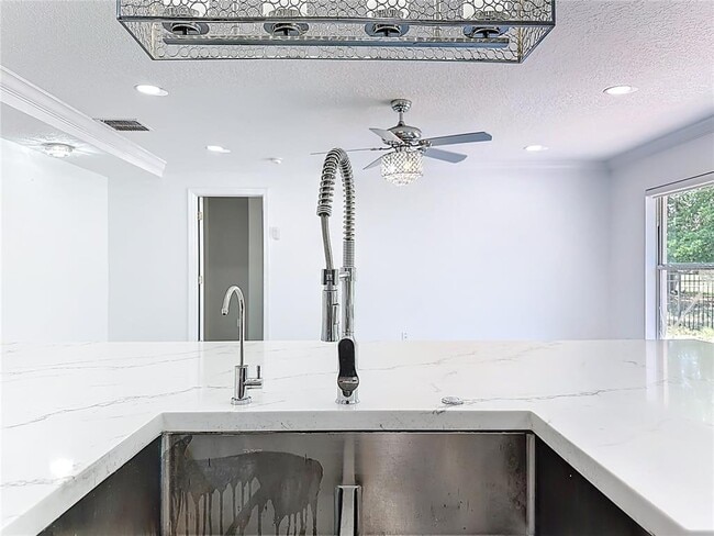 Building Photo - 12844 Oulton Cir