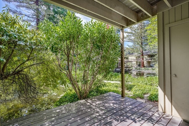 Building Photo - 505 Cypress Point Dr