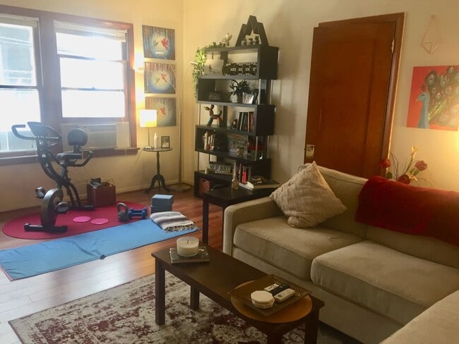 Building Photo - Huge One Bedroom with great light!  Newly ...