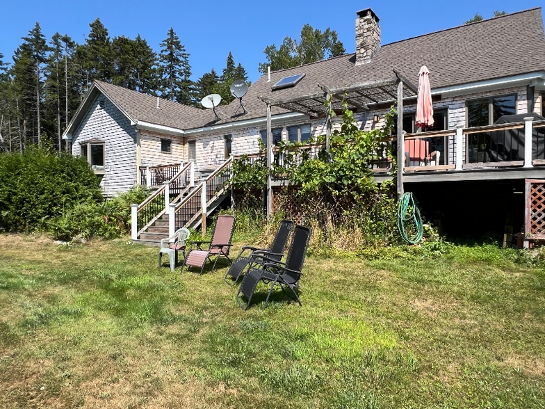 Building Photo - 68 Bonsey Ln